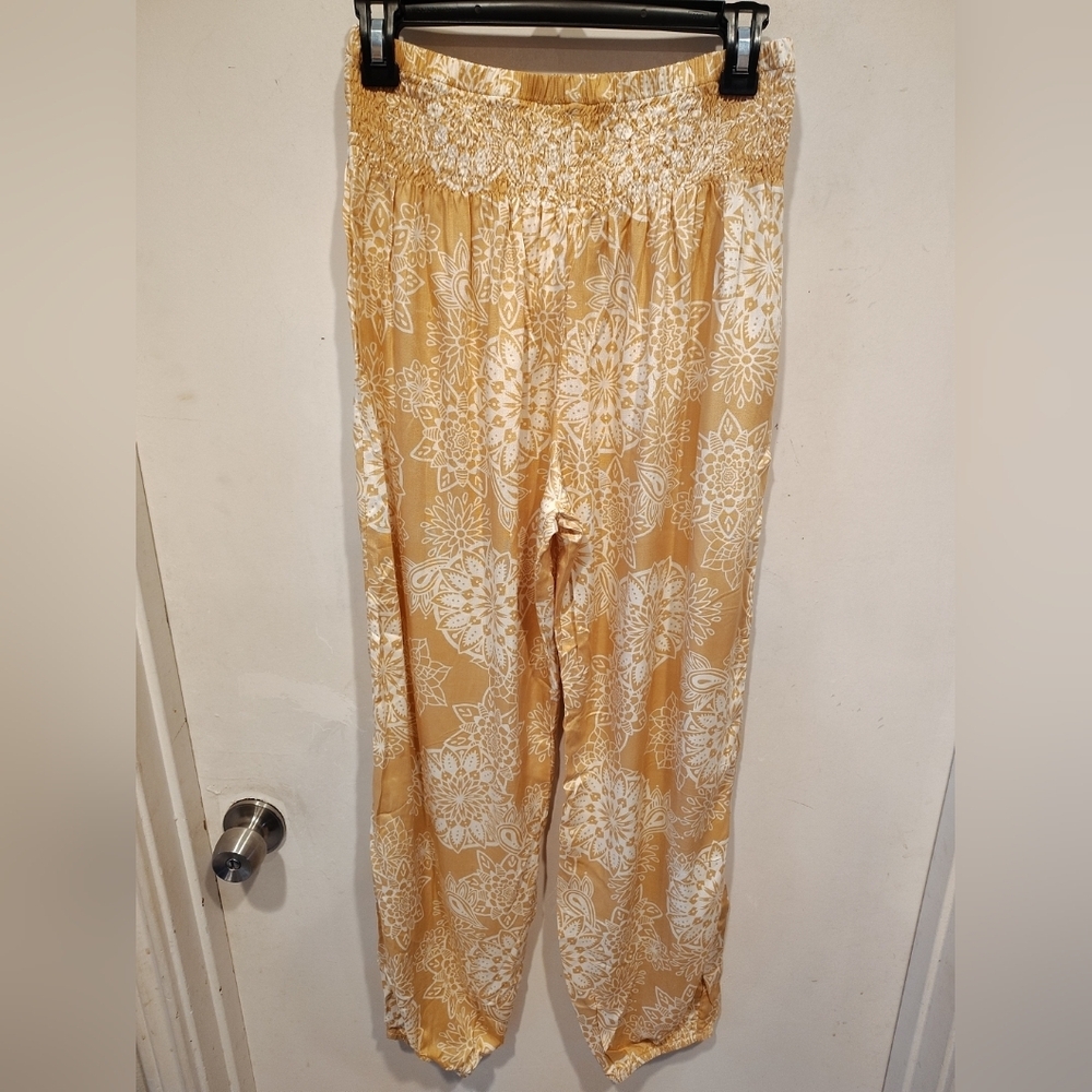 Lotus & Luna NWT Yellow Smocked Waist Harem Pants S/M Petite-Made In Thailand